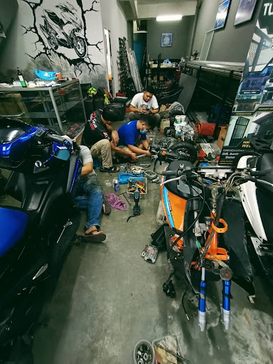 J7 MOTORSPORTS