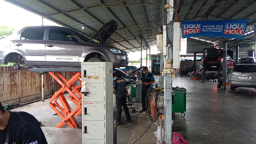 SCRUT Garage Muar